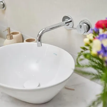 Domo By Real Vision בית נופש *